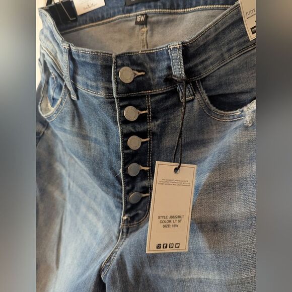 Women's Distressed Blue Jeans - Picture 3 of 4